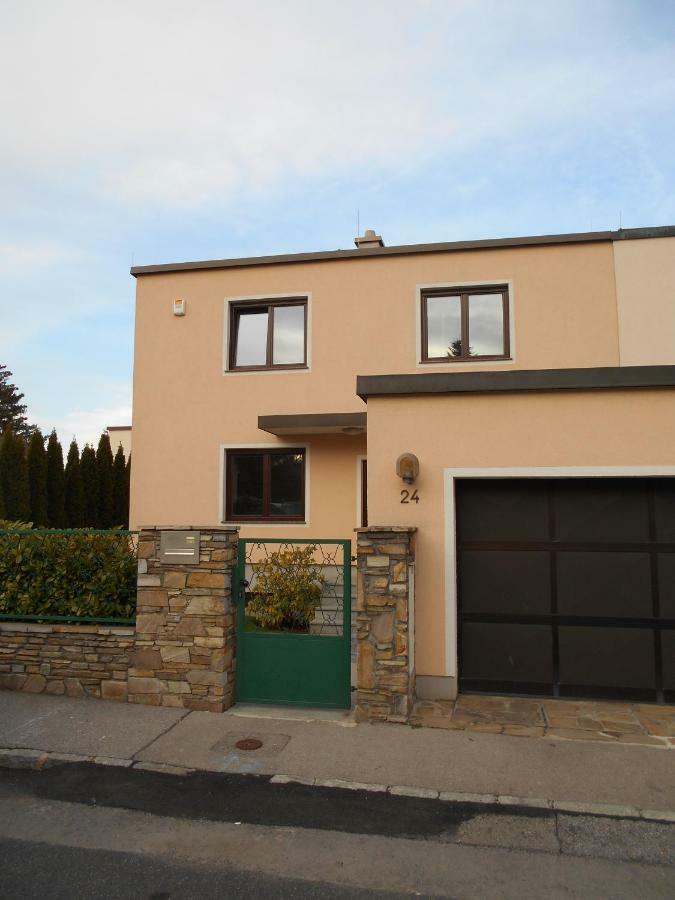 Ferienwohnung Perchtoldsdorf Schnell-Bahn / Bahnhof Liesing Exterior foto